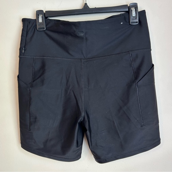 All in Motion Women’s effortless support high-rise pocket bike short 6” | size L - Picture 4 of 9